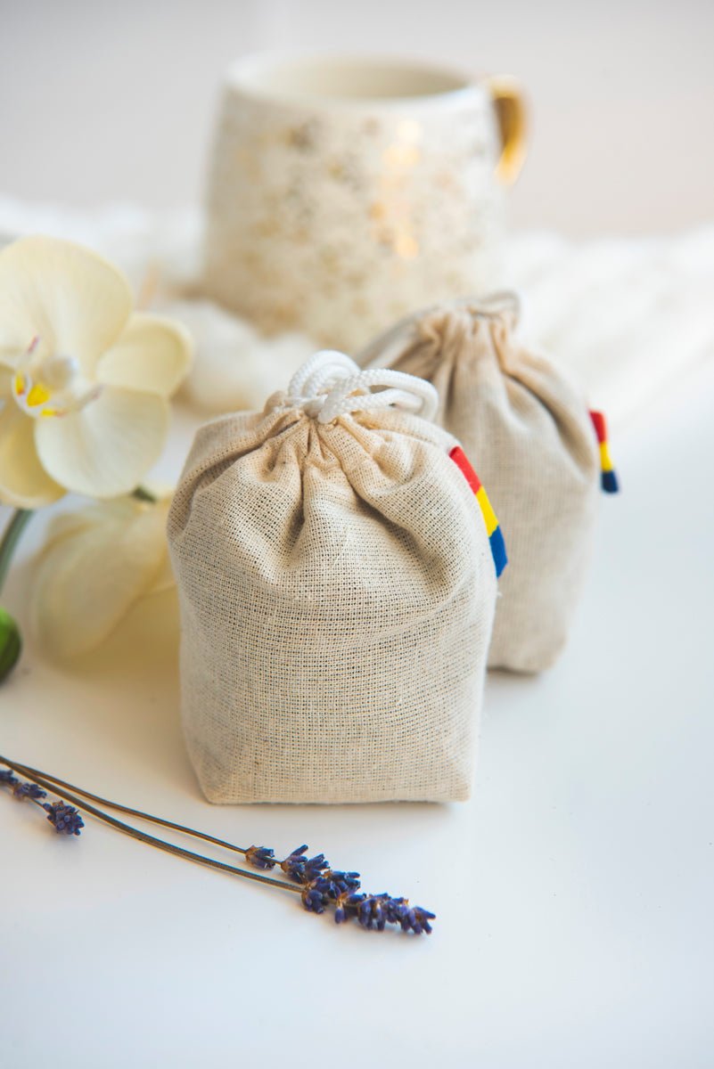 Saculet cu lavanda - steagul Romaniei - Fleurane.ro