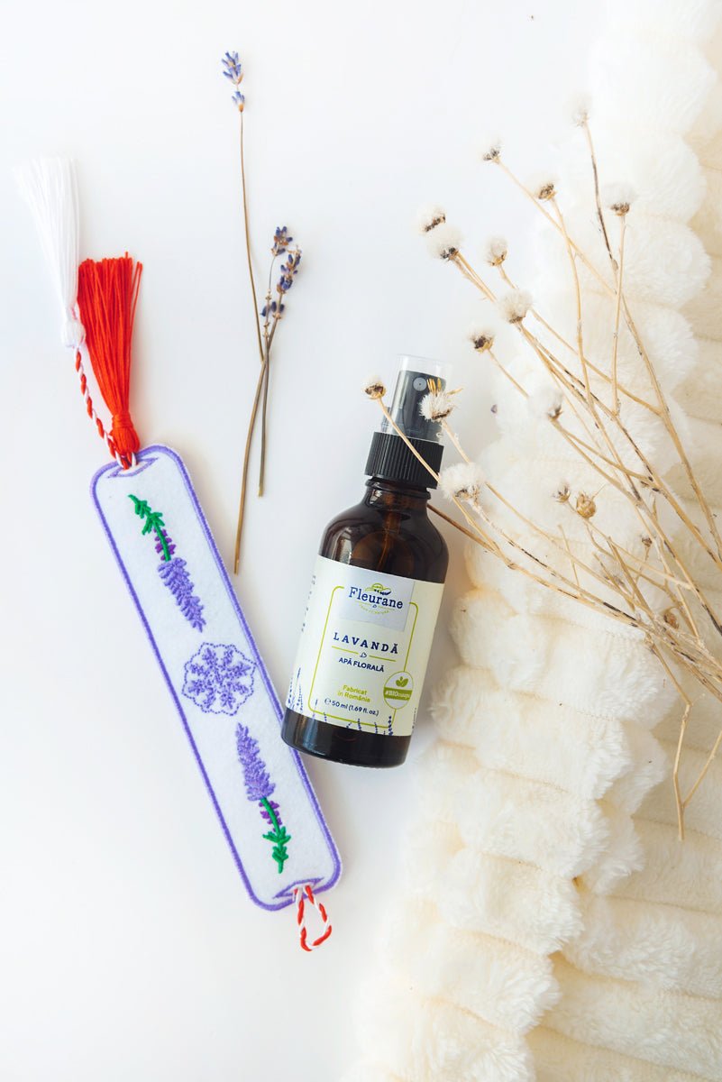 Bratara - martisor brodata si apa florala de lavanda - Fleurane.ro
